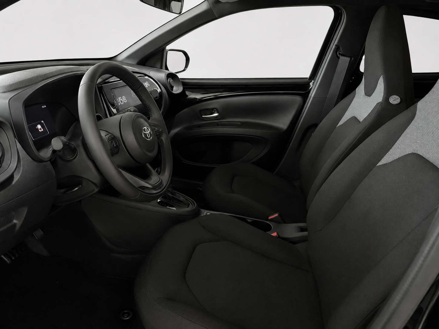 Toyota Aygo X HYBRID 2026, bild 6/10