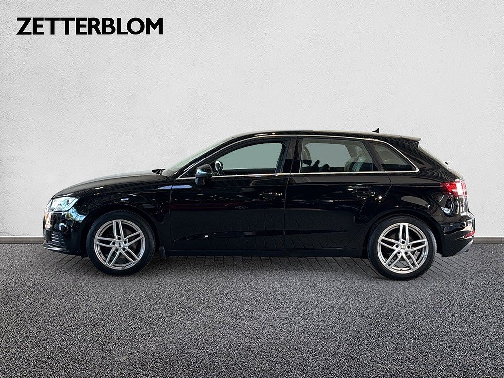 Halvkombi Audi A3 2 av 15