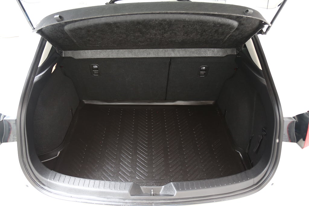 Mazda 3 2,2 DE SKYACTIV-D Vision 150hk Navi P-sensor Drag 2015