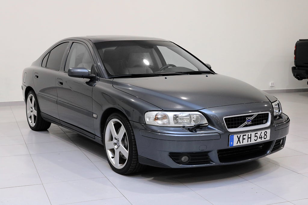 Volvo S60 R / 300hk / Helskinn / Taklucka / Ny kamrem 