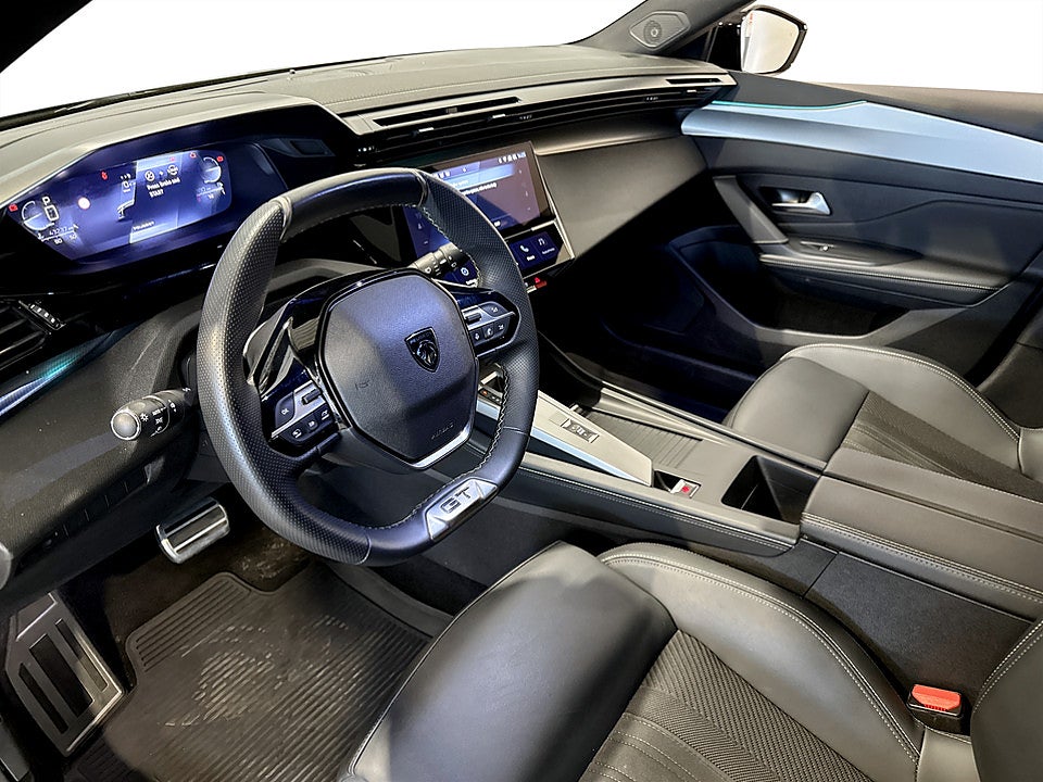Bild på Peugeot 308 5D GT 1.2 PT 130hk Aut B-KAMERA CARPLAY