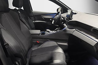 SUV Peugeot 5008 10 av 28