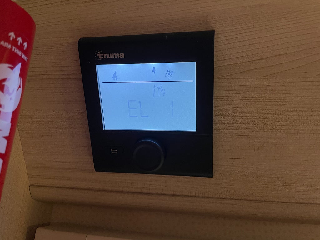 Hobby Siesta T70 HGE / AC bodel / Solcell / Taksäng / Automat - Hobby