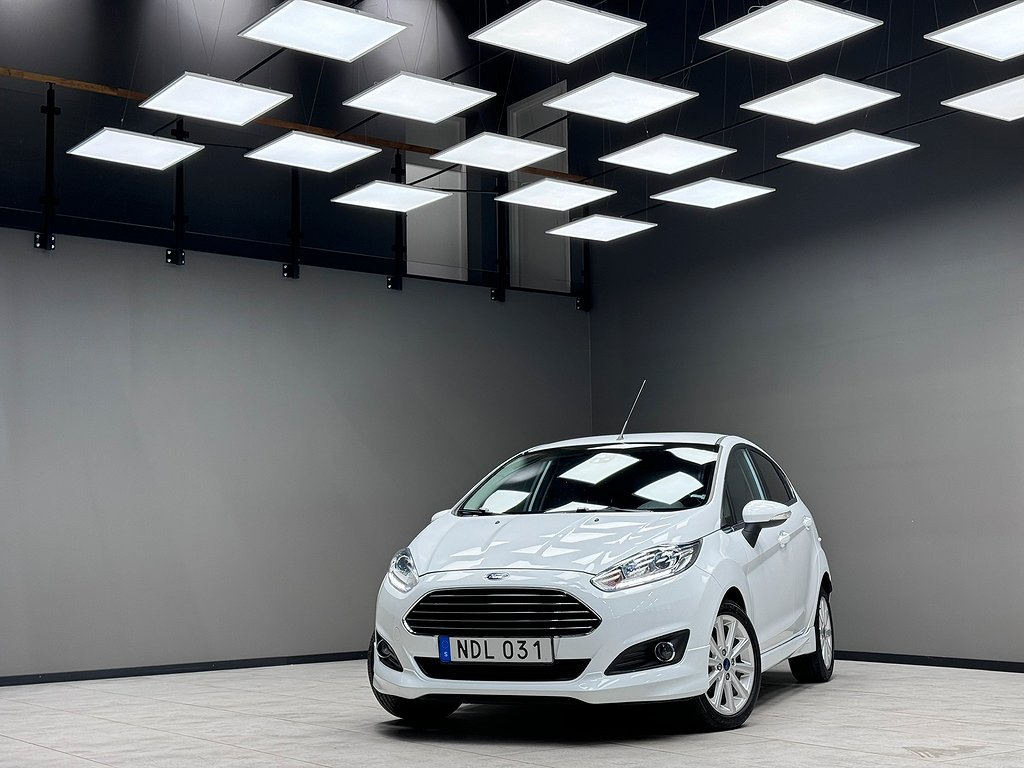 Ford Fiesta 1.0 EcoBoost Titanium/Drag/PDC/Nyservad/4.99%