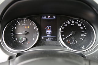 SUV Nissan Qashqai 18 av 24