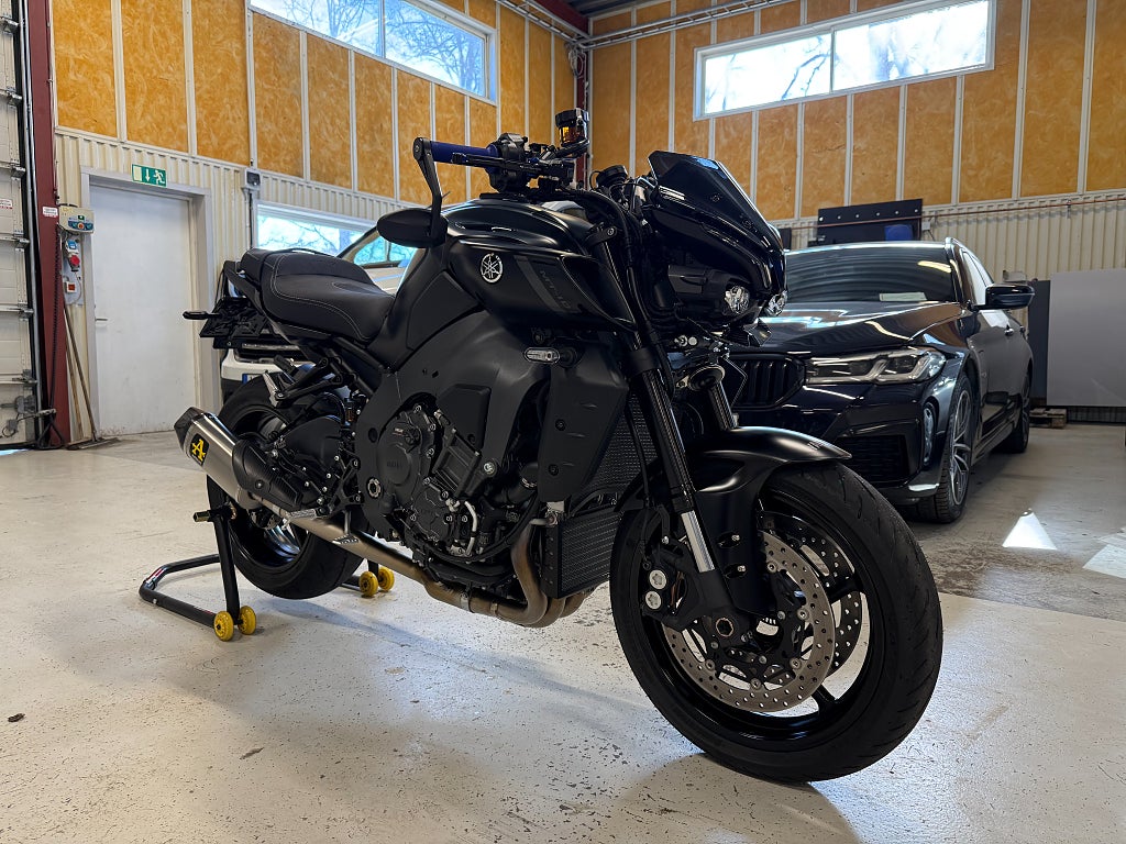 Yamaha MT-10 30MIL / ARROW TITAN SYSTEM / VÄSKOR /