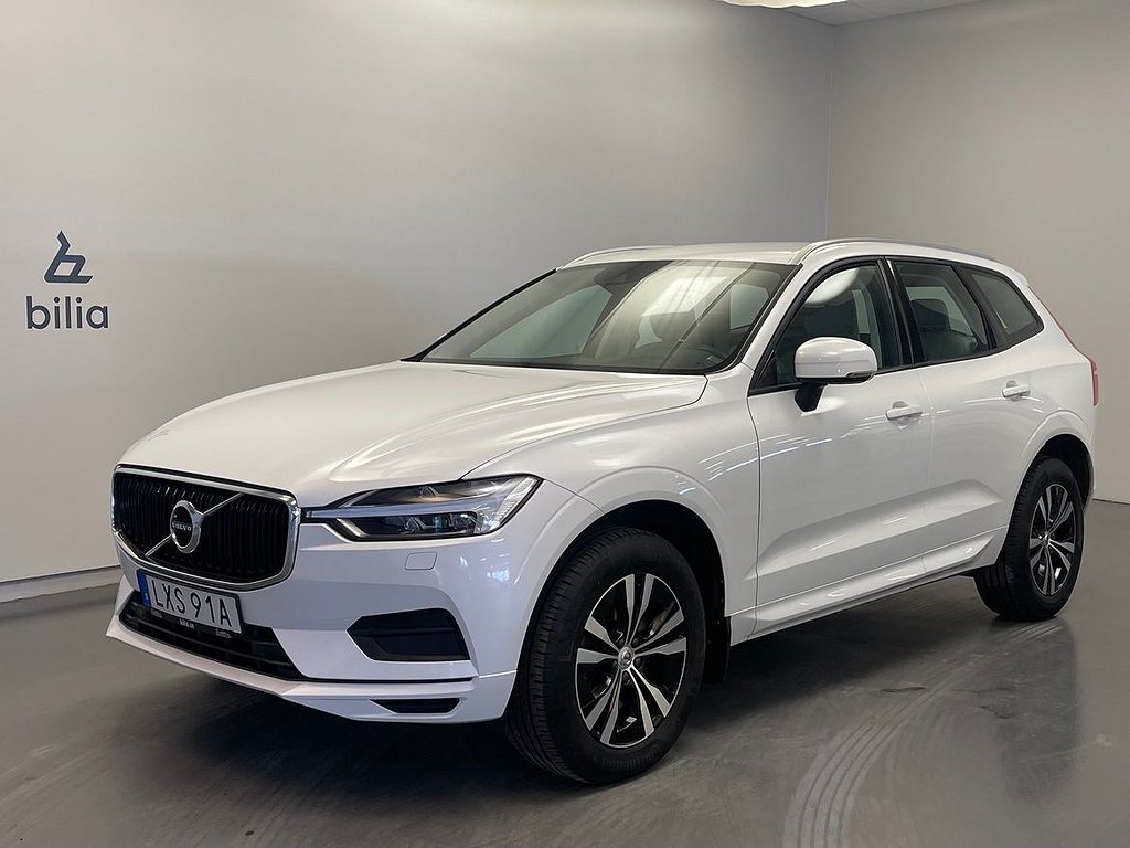 Volvo XC60 T5 Momentum SE II / Navigation /