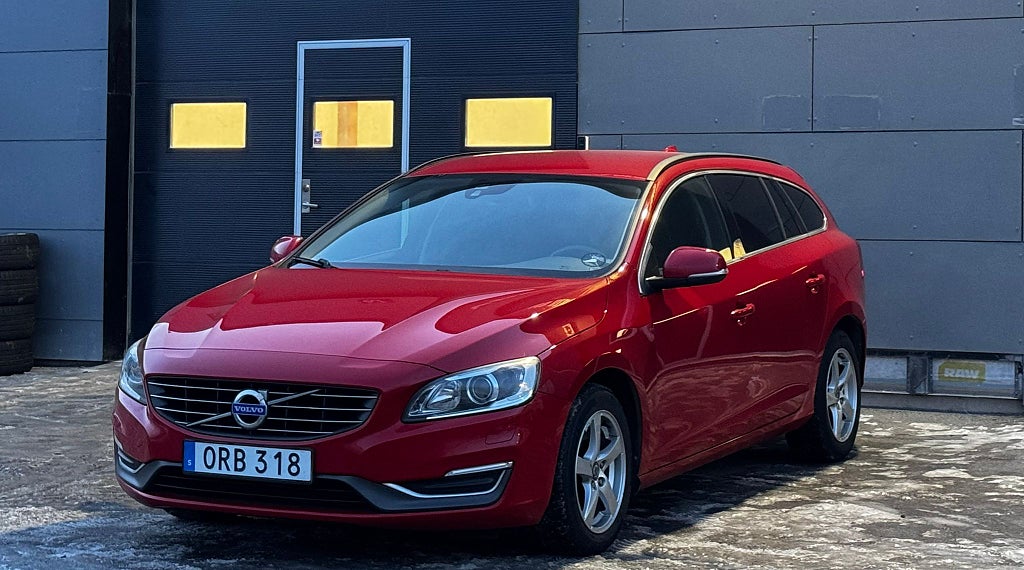 Volvo V60 D4 Momentum Euro 6 ny besiktigad 