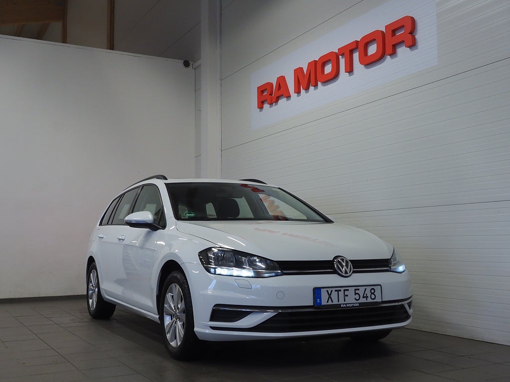 Volkswagen Golf Sportscombi 1.0 TSI 110hk |Panorama|Drag|Backkamera| 2018