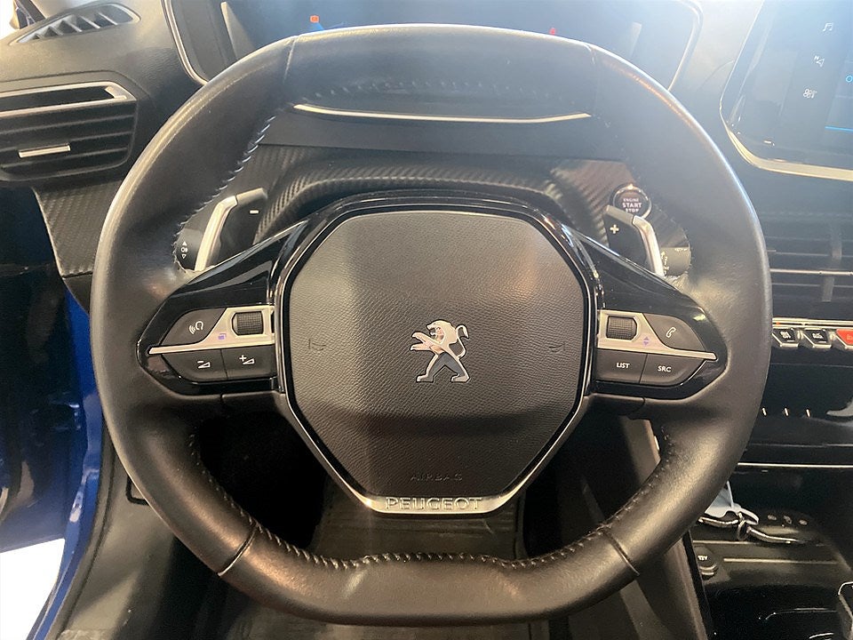 Bild på Peugeot 208 Allure 1.2 PT 130hk Aut - PANO, B-AMERA, CARPLAY