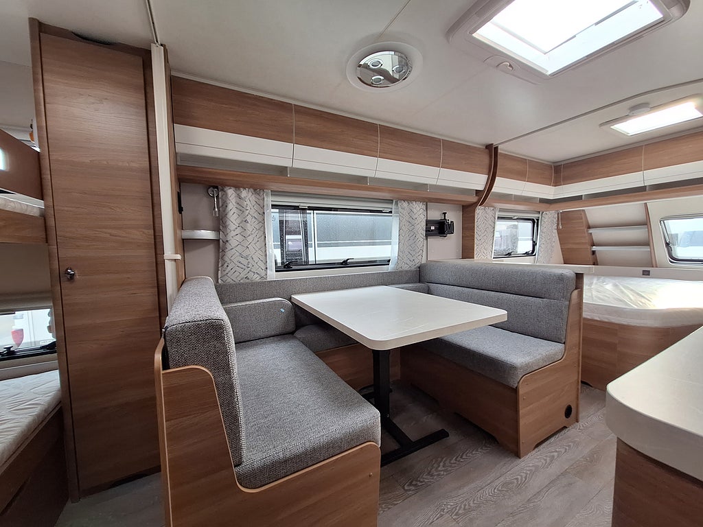 Hobby De Luxe 560 KMFe Barnkammare, Micro, Kampanjprodukt!