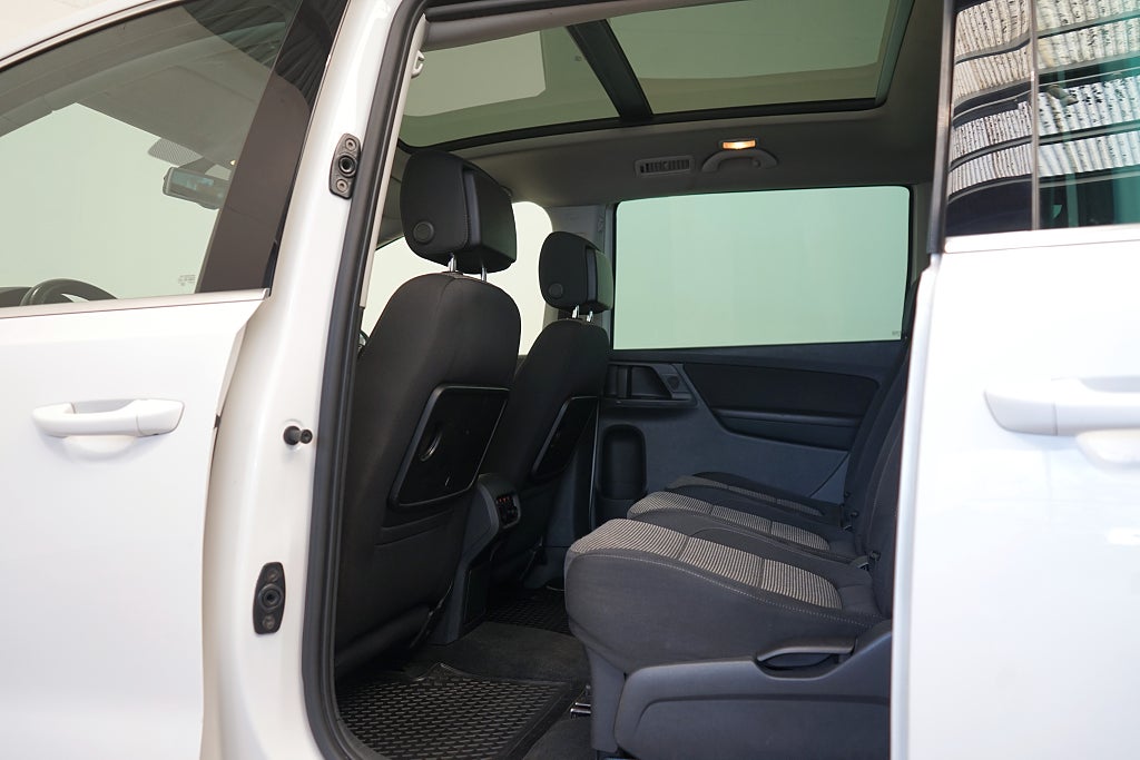 Volkswagen Sharan 7-seater 2.0 TDI Masters Automat Panorama Drag 140hk