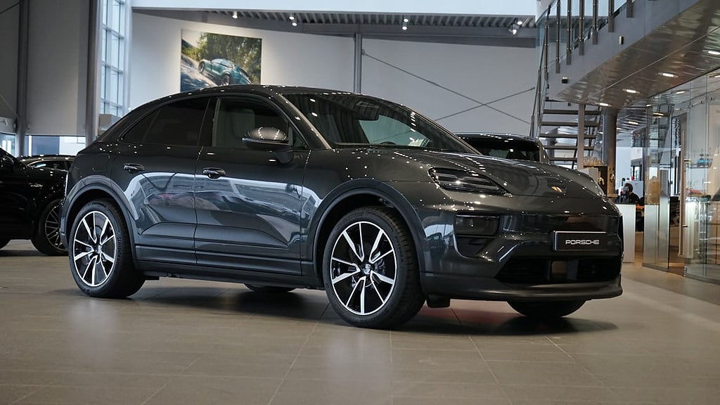 Porsche Macan Electric