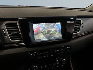 Kia Niro Hybrid DCT Advance Plus S&V-hjul/Navi/Carplay/Rattvärm