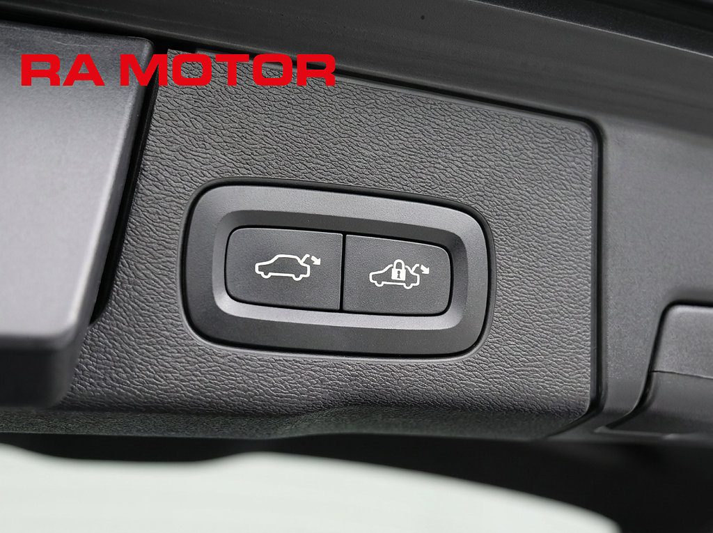 Volvo XC60 T5 250hk R-Design | B&W | Drag | 360° | Navi | HUD | 2019