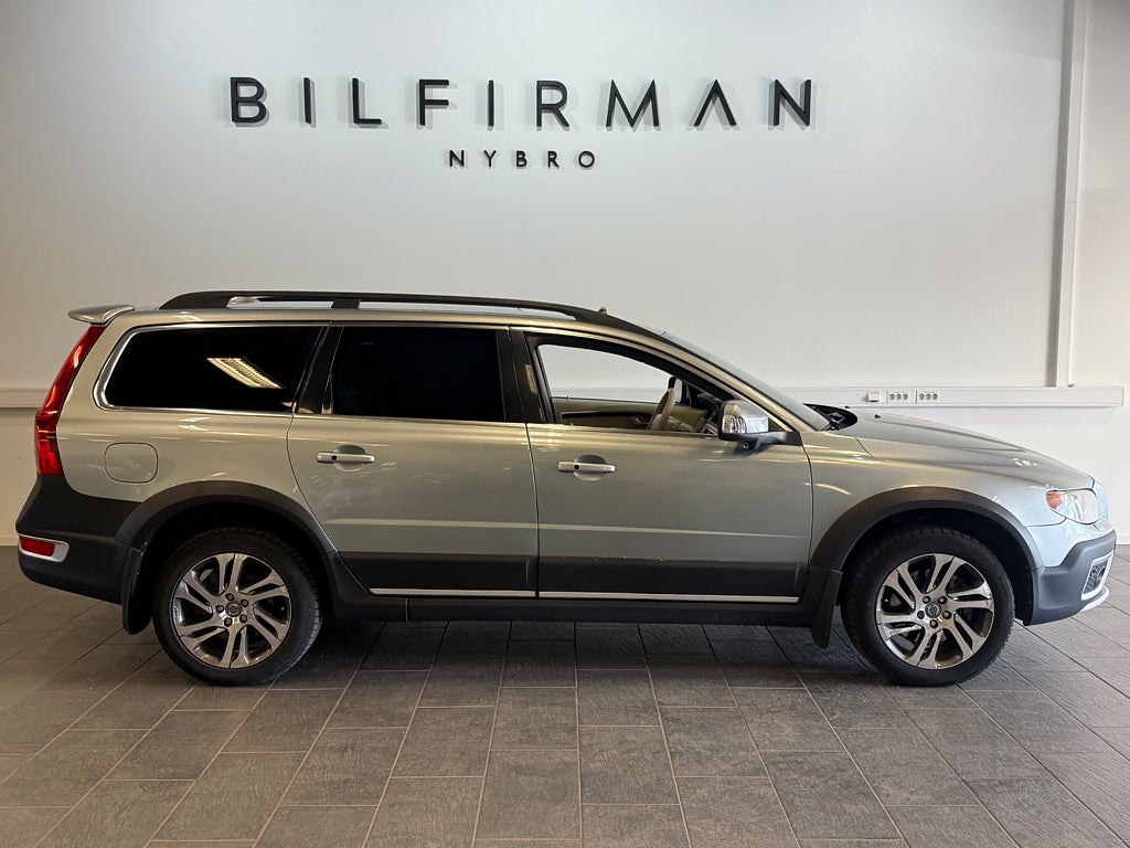 Volvo XC70 D5 AWD Geartronic Summum 