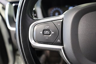 SUV Volvo XC60 25 av 28