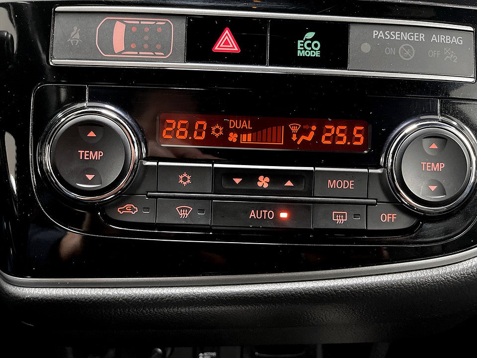 Bild på Mitsubishi Outlander Business PHEV 224hk Aut 4WD BACKKAMERA