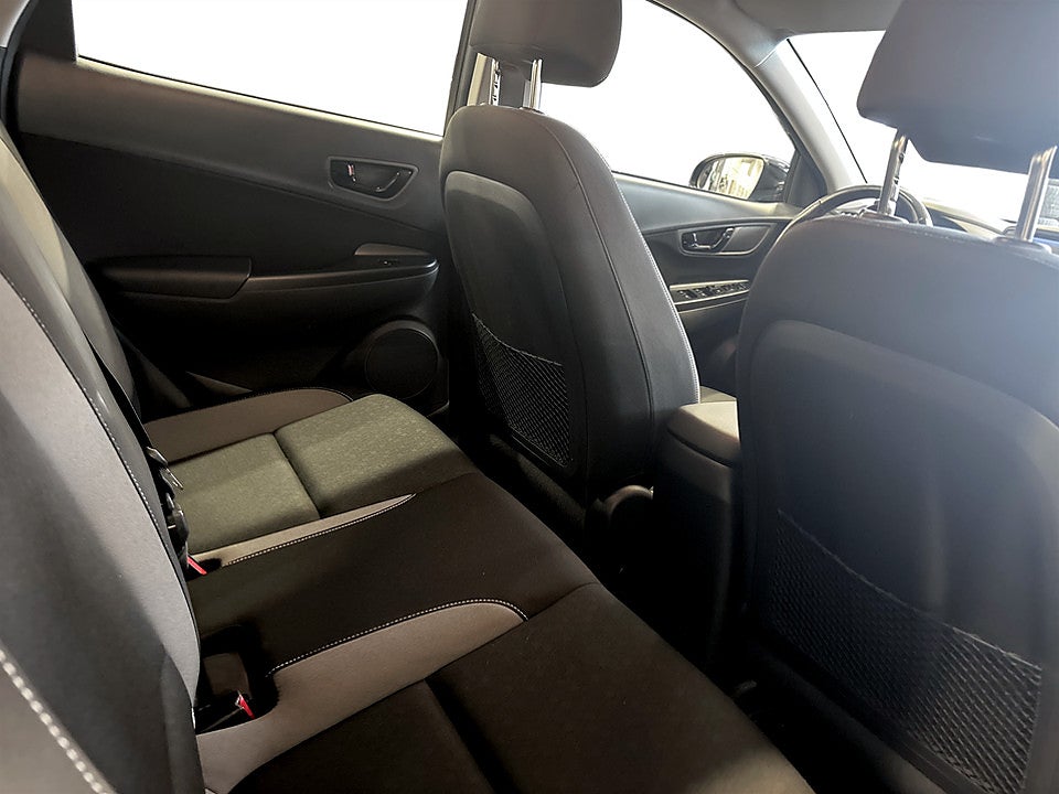 Bild på Hyundai Kona Essential Hybrid 1.6 GDI 141hk Aut B-KAMERA CARPLAY