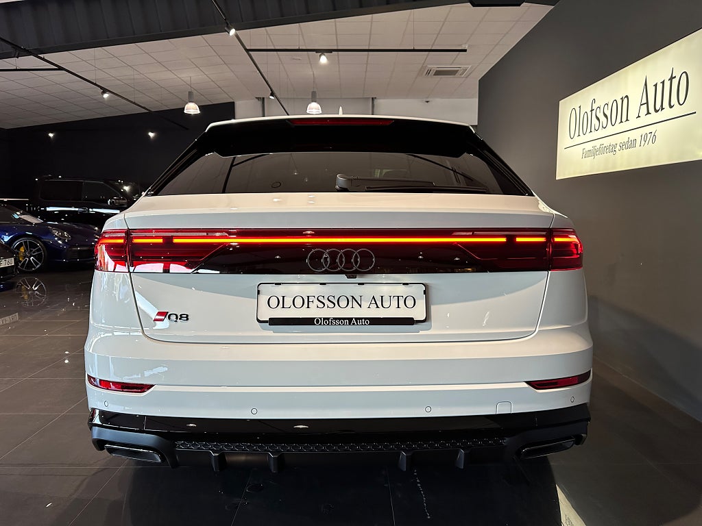 Audi Q8 50 TDI quattro S Line Panorama B&O Värmare Drag - bild 15