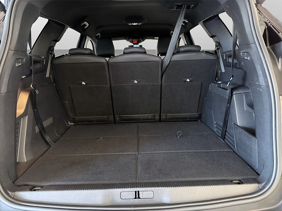 Bild på Peugeot 5008 GT Black Pack 1.2 PT 130hk Aut 7-SITS B-KAMERA