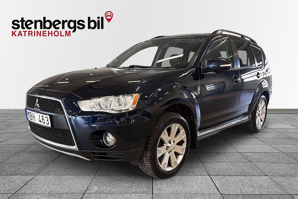Mitsubishi Outlander 2.2 Di-D AWD Automat Business D-Värmare Kamera 7-Sits 
