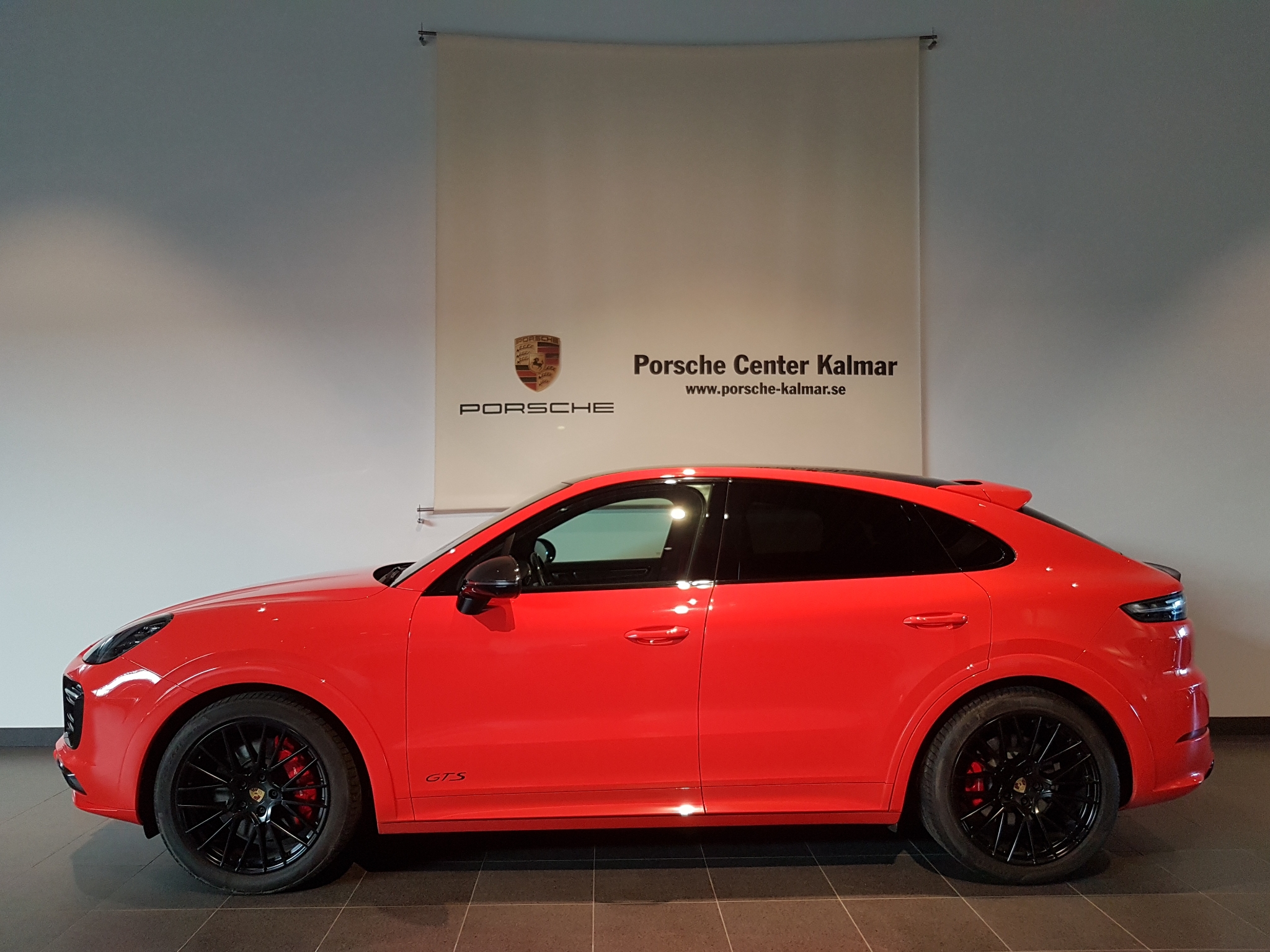 Porsche Cayenne 2000, kuva 6/30
