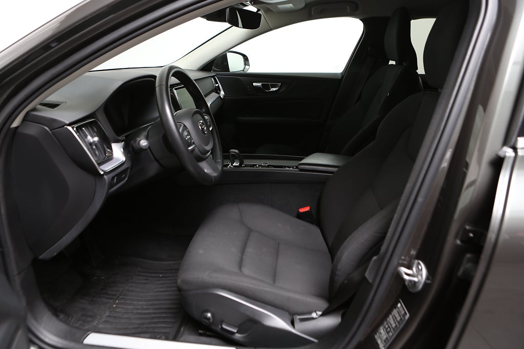 Volvo V60 B4 Diesel 197hk Momentum Adv Aut VOC Leasbar 2022