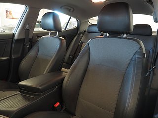 Sedan Kia Optima 14 av 21