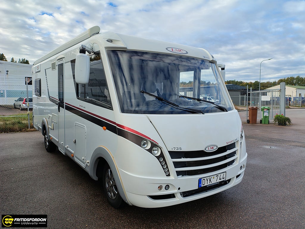 LMC I 745 Explorer Sportline Låga enkelbäddar