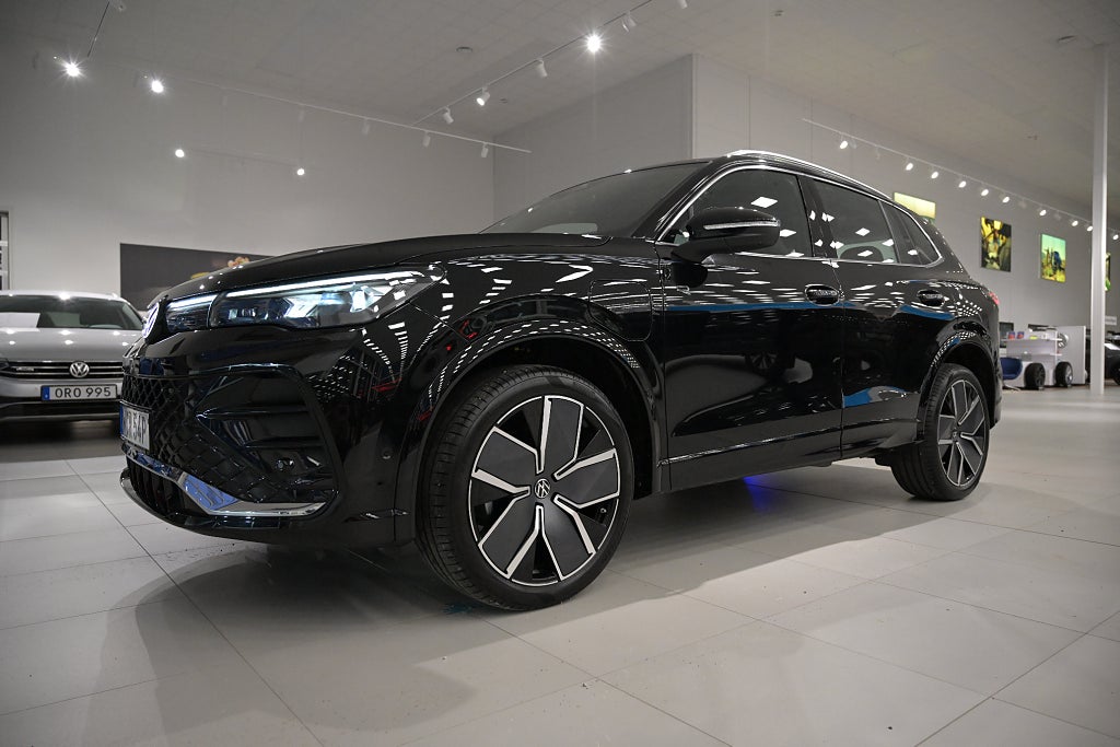 Volkswagen Tiguan eHybrid R-Line SWE - SUPERKAMPANJ *0 kr insats*