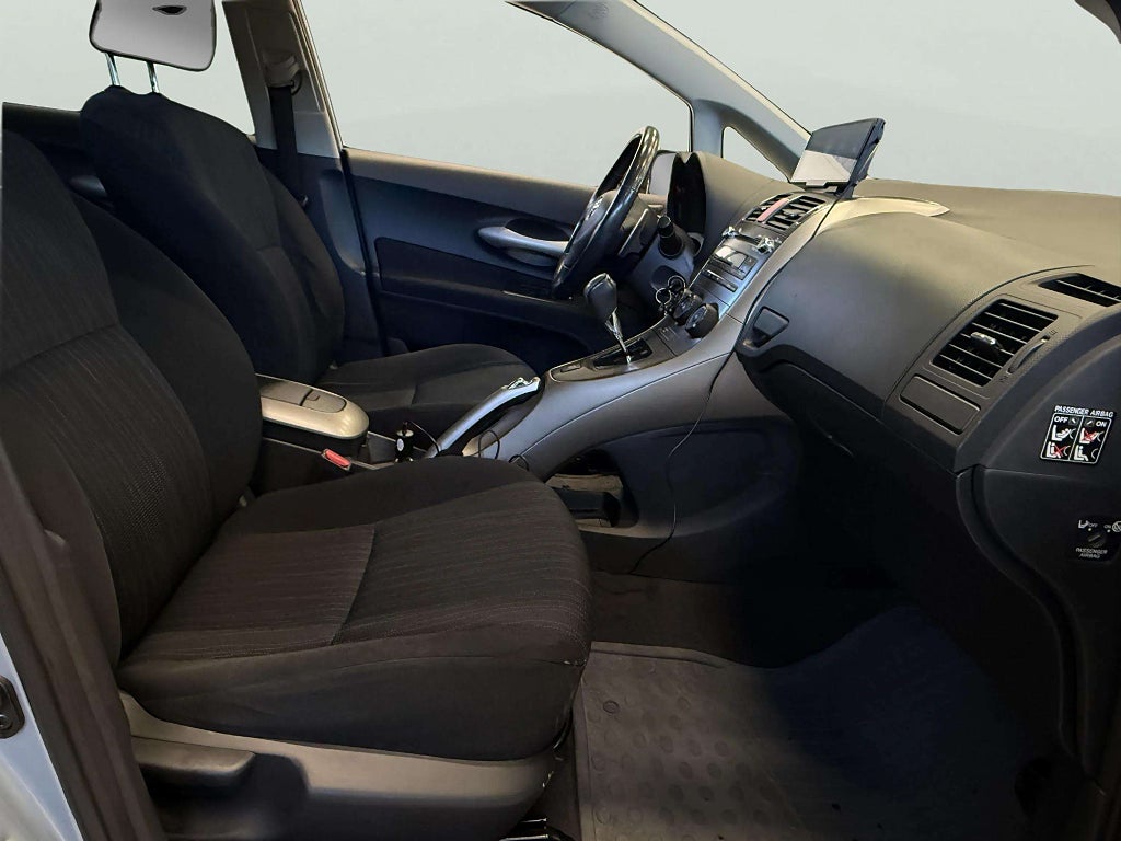 Toyota Auris 5-dörrar 1.6 Dual VVT-i Automat  Carplay Android V-hjul - miniatyr 13