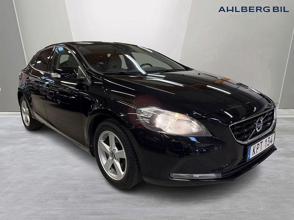 Volvo V40 T2 Your Kinetic, Farthållare, ECC, Blåtand, Parkeringsvärmare m 