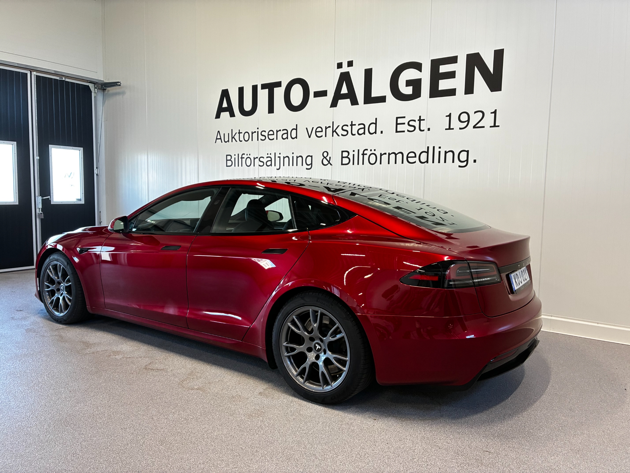 Tesla Model S Long Range 2023, photo 6/10