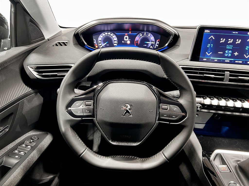 Bild på Peugeot 5008 Active 1.2 PT 130hk - P-SENSORER, CARPLAY