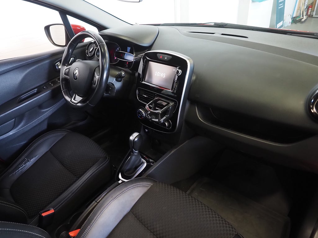Renault Clio 1.2 TCe EDC 118hk Automat Intens P-Sensorer Navigation 2018