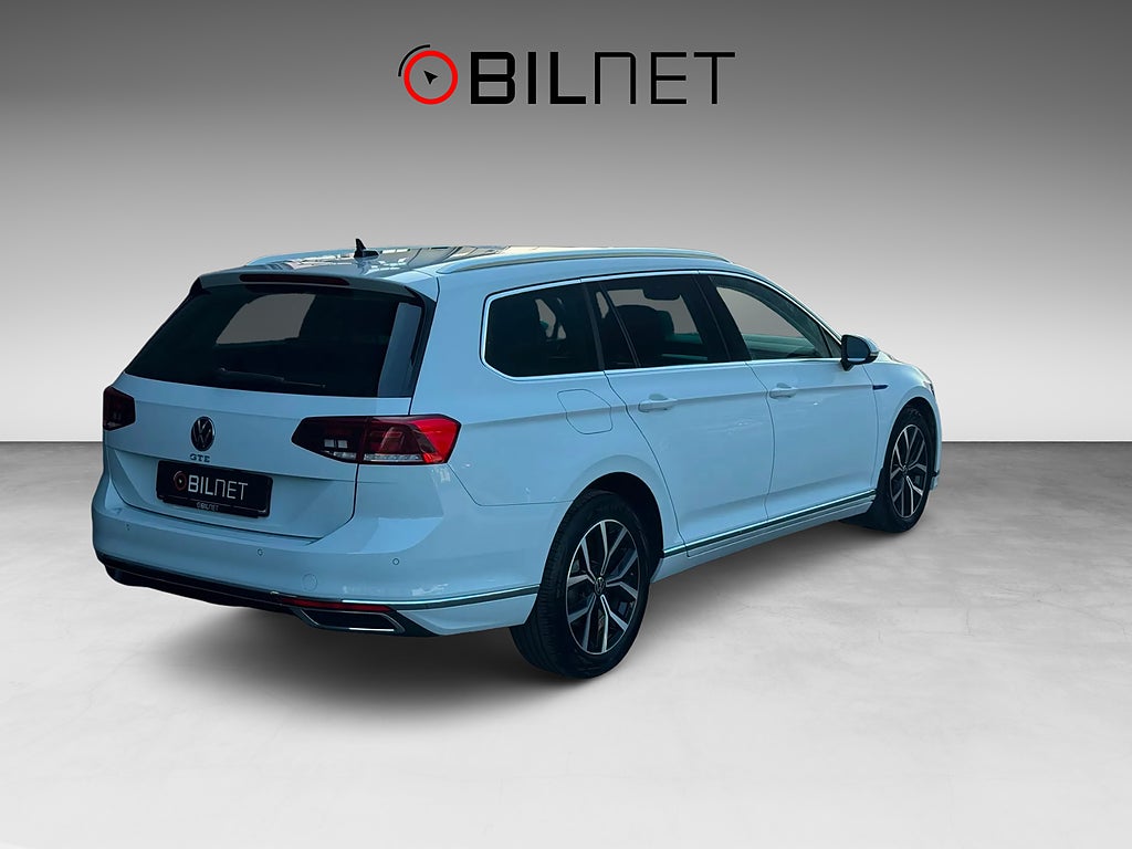 Volkswagen Passat Sportscombi GTE 1.4 TSI Plug-In LED Kamera Värmare