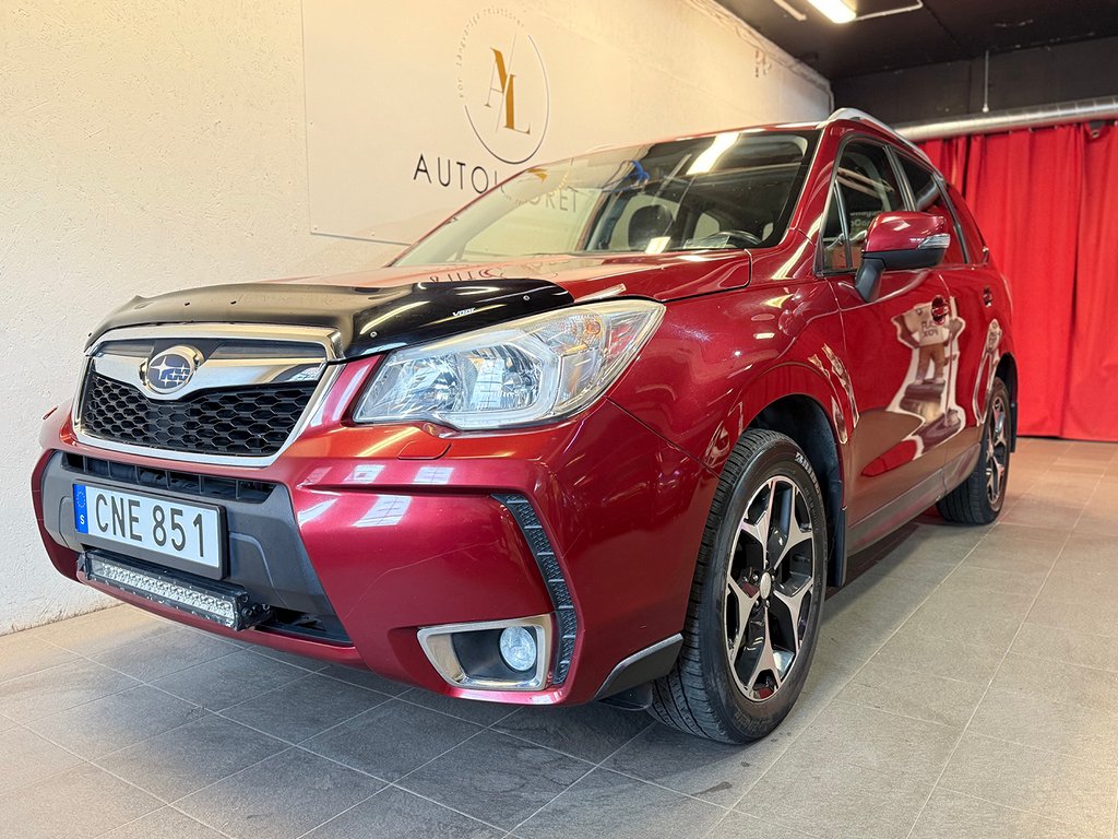 Subaru Forester 2.0 4WD Lineartronic Panorama Nav Drag 241hk