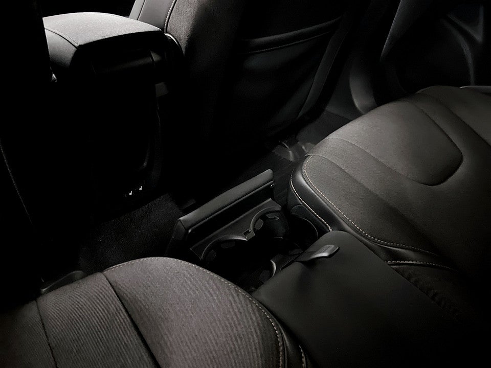 Bild på Volvo V40 Cross Country Momentum D2 B-KAMERA VOC & NAVI 115hk