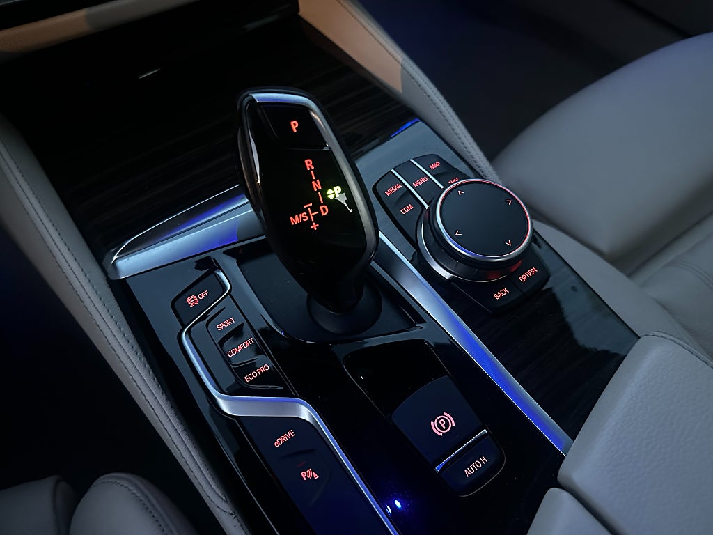 BMW 530e iPerformance Sedan Steptronic Luxury Line Euro 6