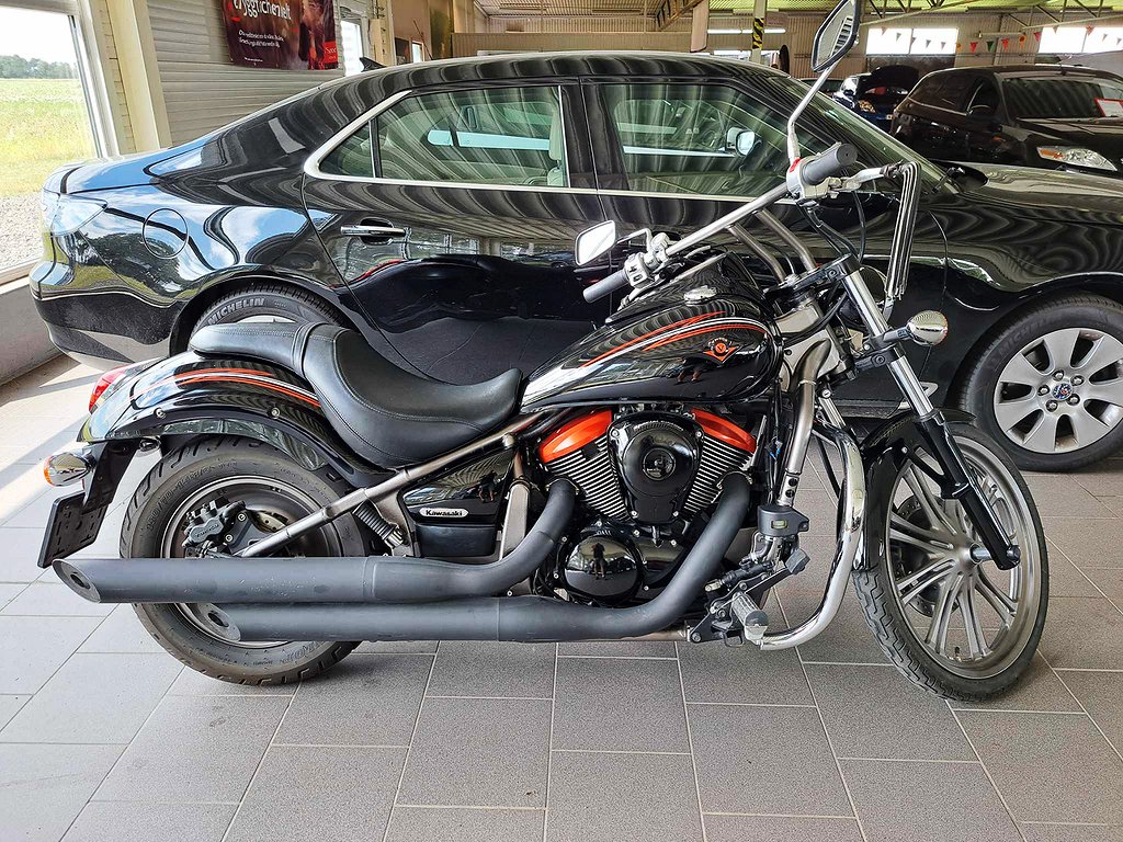 Kawasaki Vulcan 900 Custom 0.9