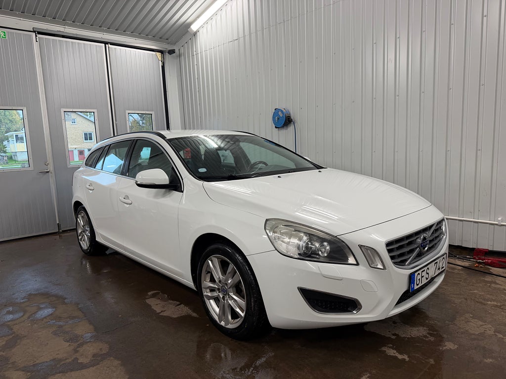 Volvo V60 D3 Geartronic Momentum Euro 5