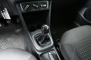 Halvkombi Volkswagen Polo 17 av 20
