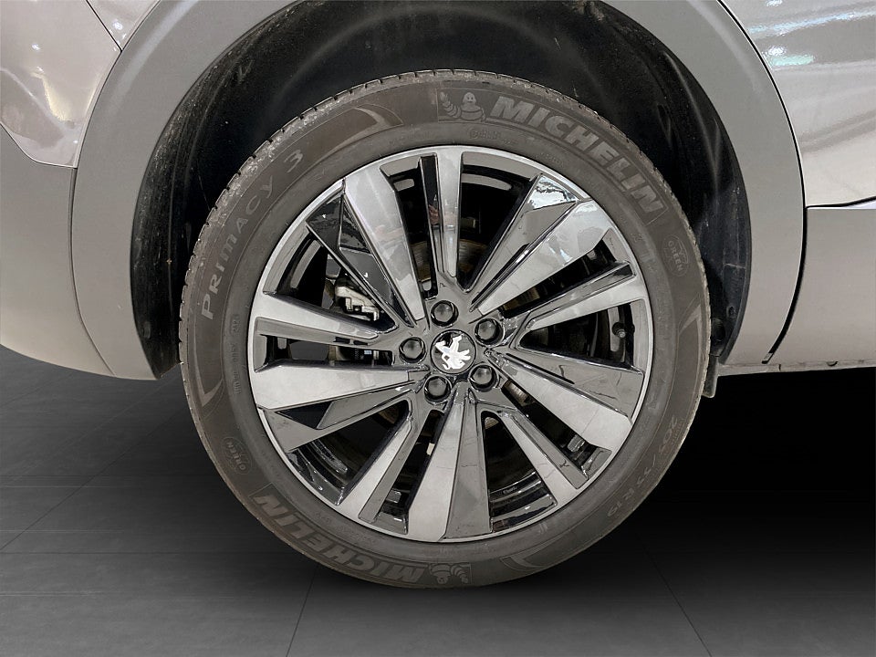 Bild på Peugeot 5008 GT 1.2 PT 130hk Aut 7-SITS B-KAMERA