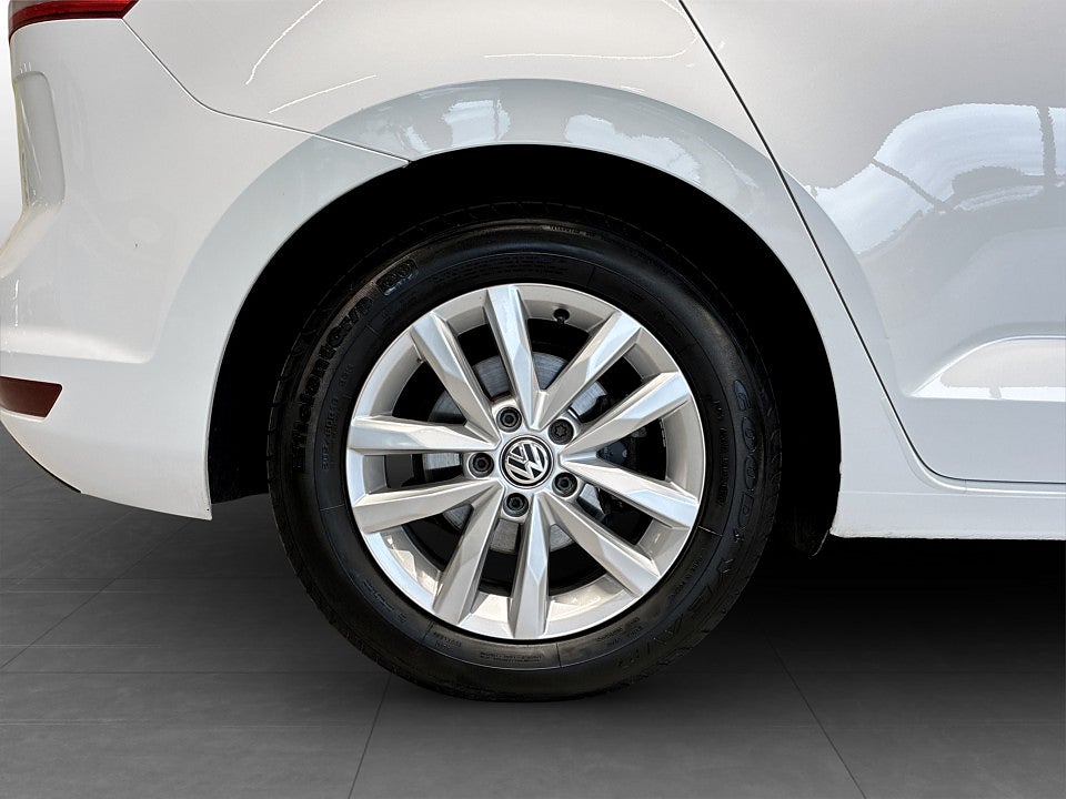 Bild på Volkswagen Touran Base 1.4 TSI 150hk 7-SITS DRAG B-KAMERA