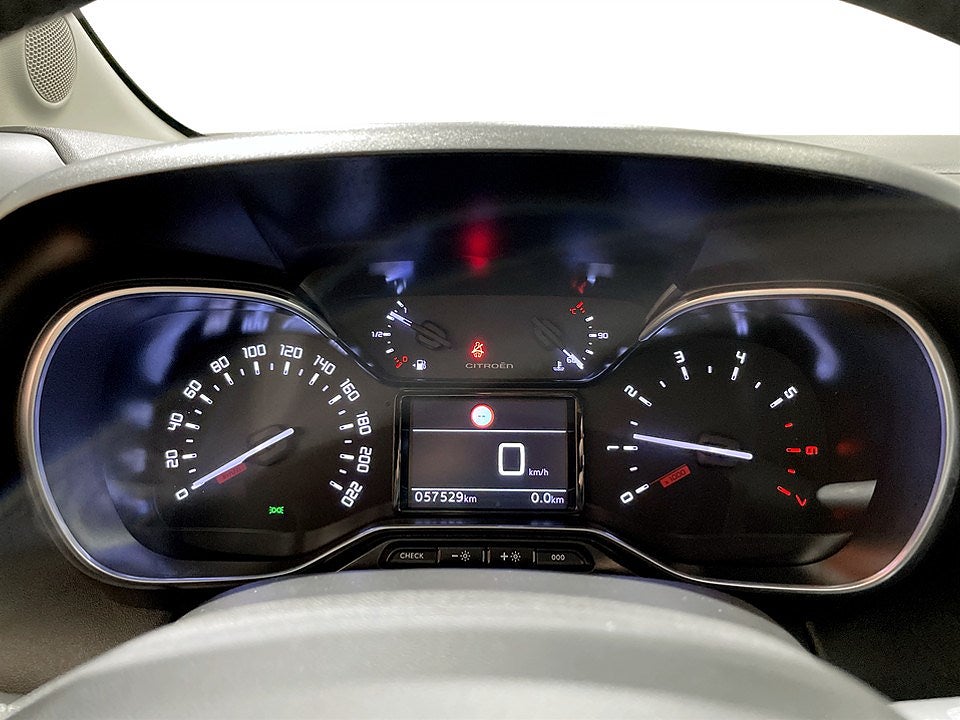 Bild på Citroën C3 Aircross Shine 1.2 PT 130hk Aut - B-KAMERA, CARPLAY