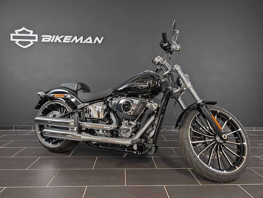 Harley-Davidson FXBR Breakout 117" 