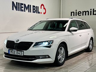Skoda Superb Kombi 2.0 TDI 4x4 Style Drag Dvärm Kamera SoV