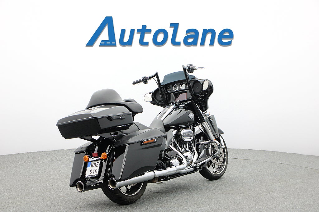 Harley-Davidson Street Glide Special* Radio / GPS Sommarkampanj 4,99%