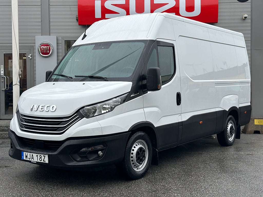 Iveco Daily 35-140 Skåpbil 2.3 JTD Hi-Matic | Värmare | Sensorer